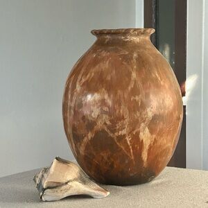 Vintage handmade Peruvian Vase